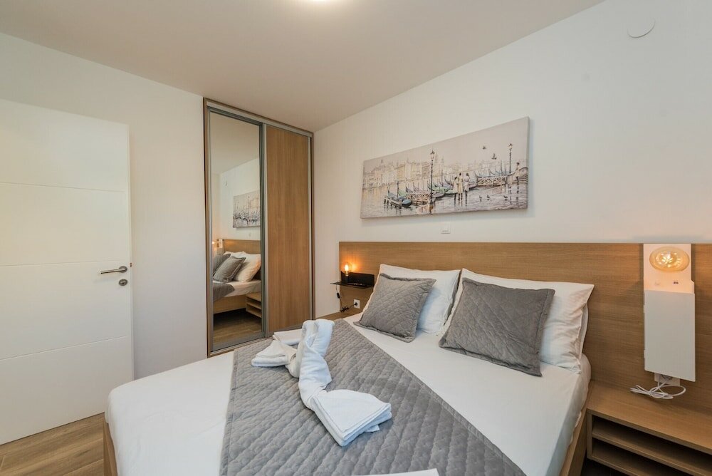 Фото Pool Apartments Banta