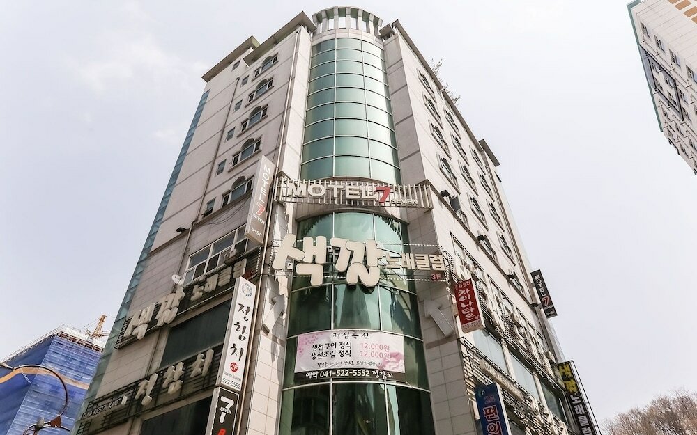 Фото отеля 1