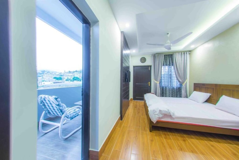 Фото Karakuram Hotel