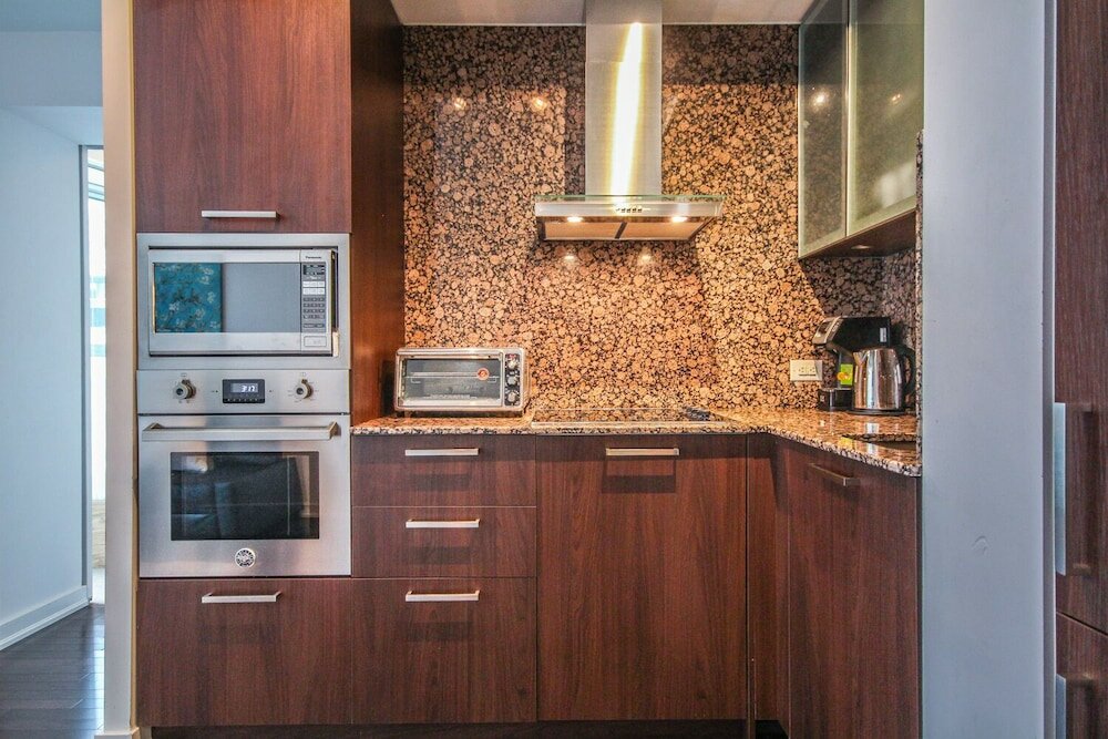 Фото The Bay Suites - Entertainment Dist