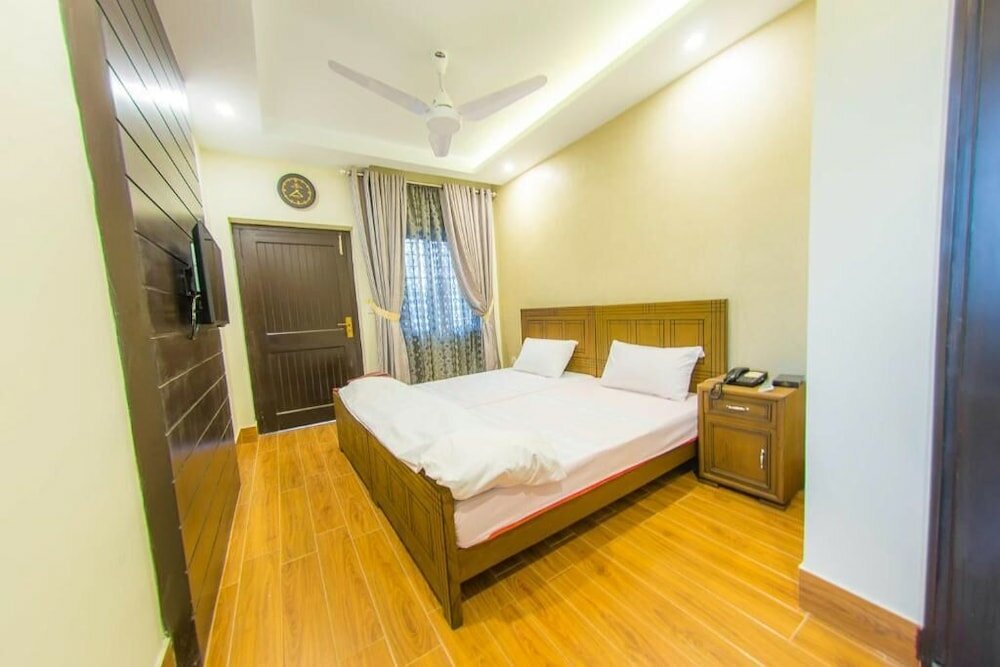 Фото Karakuram Hotel