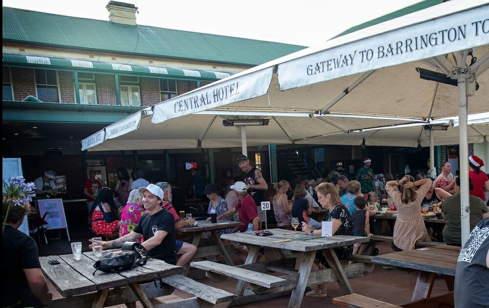 Фото Central Hotel Stroud