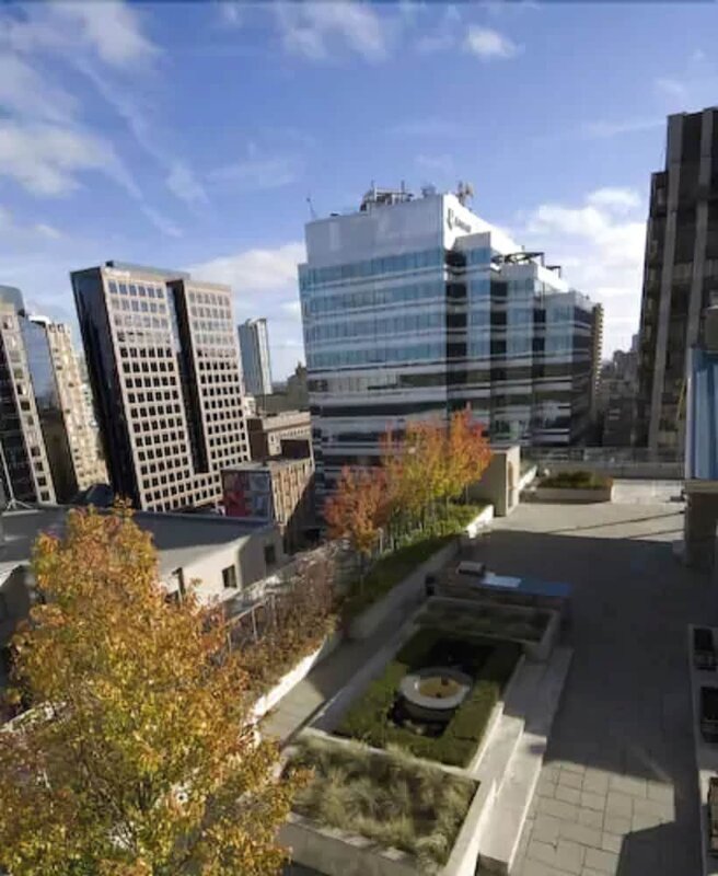 Гостиница Toronto Furnished Apartments в Торонто