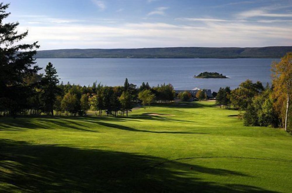 Фото Dundee Resort & Golf Club