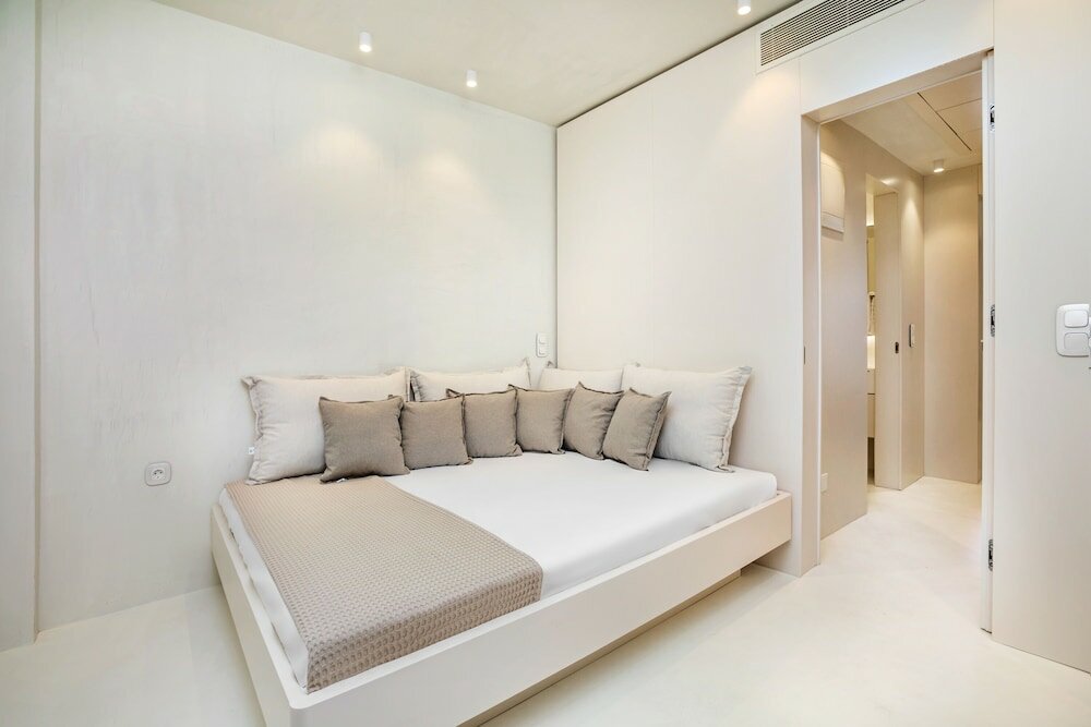 Фото Cocoons Luxury Suites & Villas