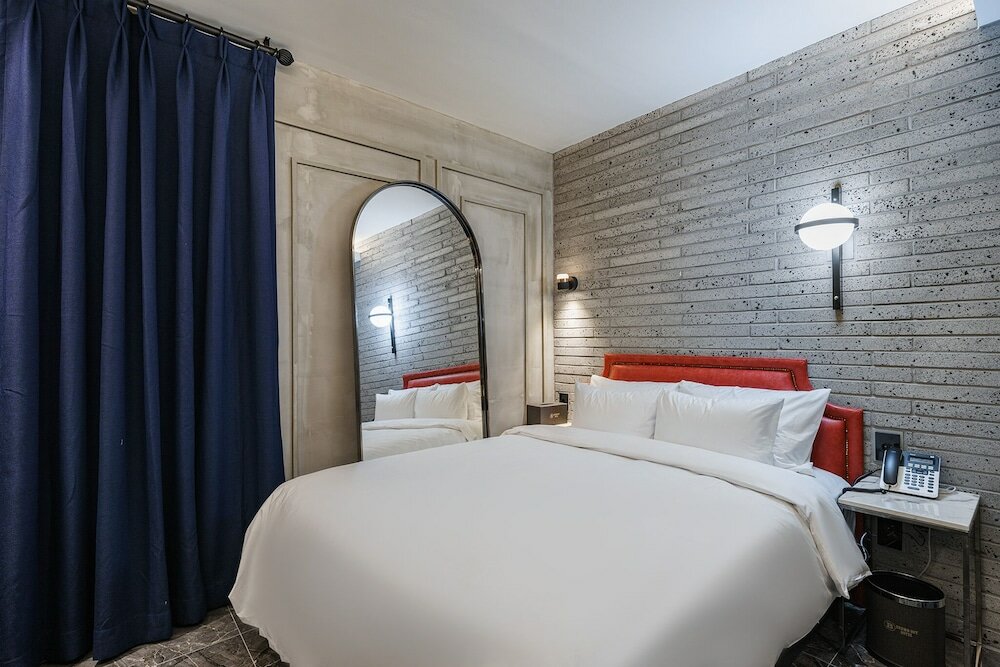 Фото Brown-Dot Hotel Geomdan