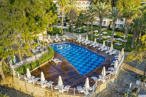 Гостиница Utopia Beach Club в Аланье