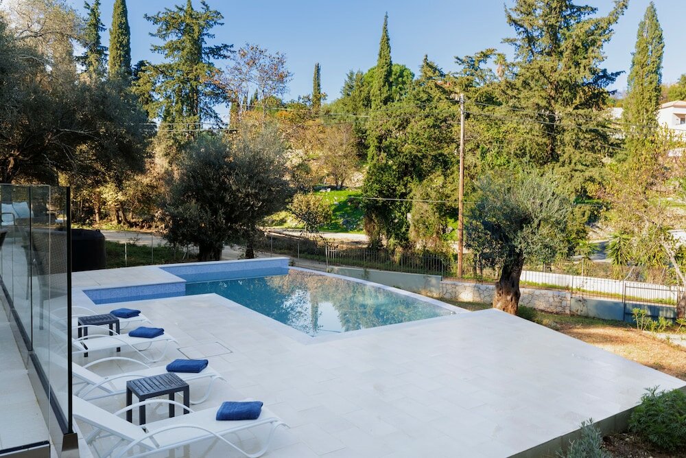 Фото Villa Breeze & Villa Coco by Konnect Avlaki Beach