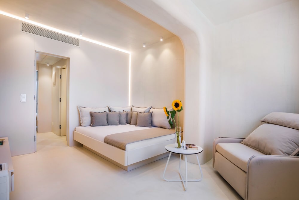 Фото Cocoons Luxury Suites & Villas