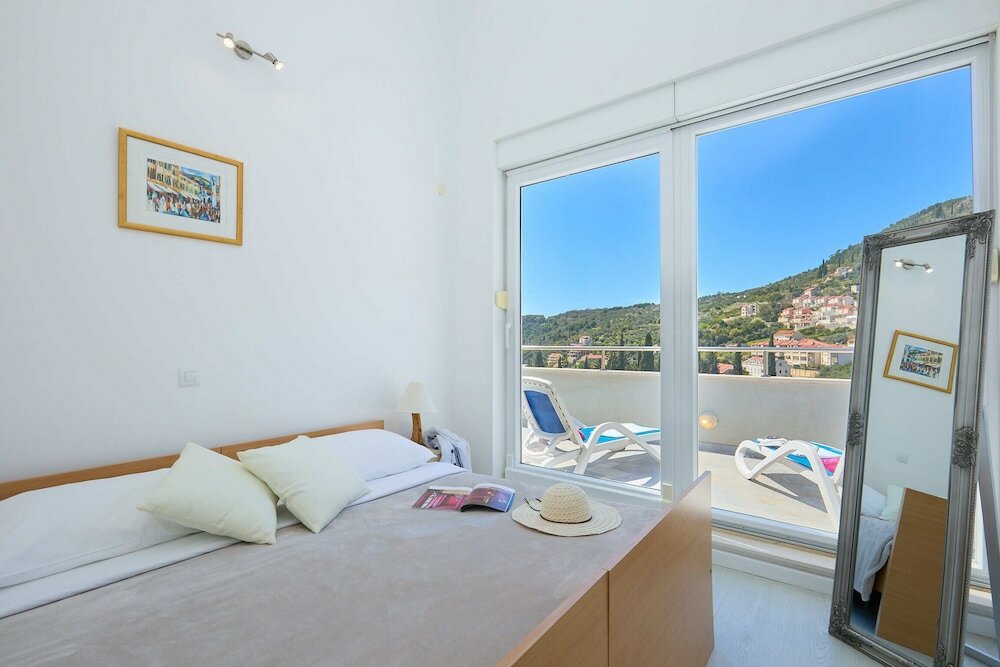 Фото Blue Bay Apartment