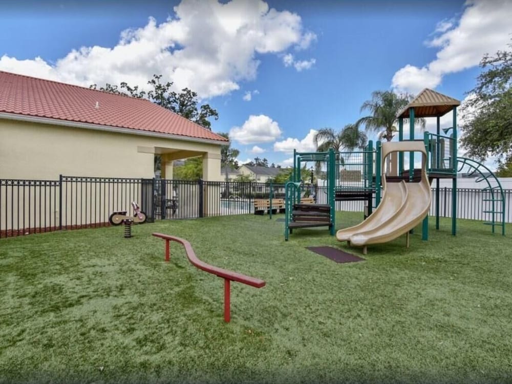 Фото Gerald's Club Cortile Condo