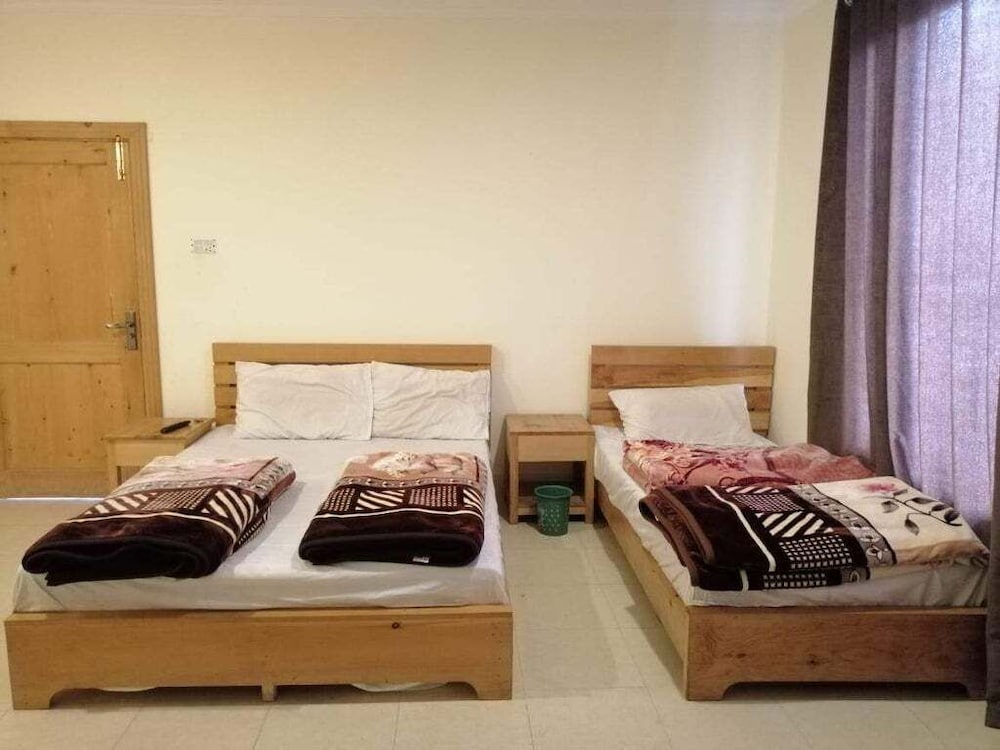 Фото Mehman Khana