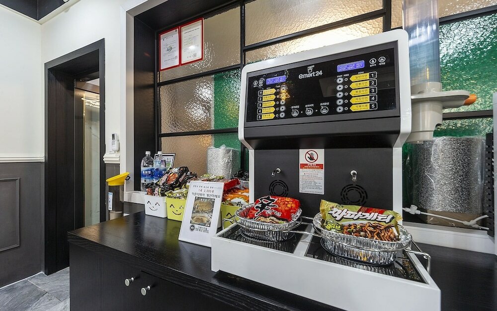 Фото Changwon Sangnam-dong Hotel The Way