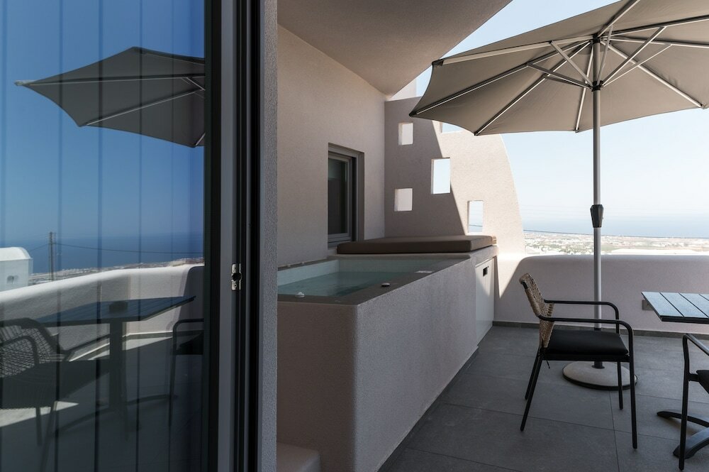 Фото Elements Cozy Suites