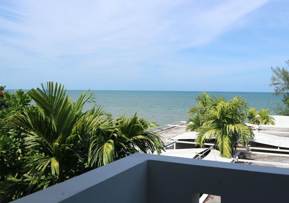 Фото Baby Grand Hua Hin