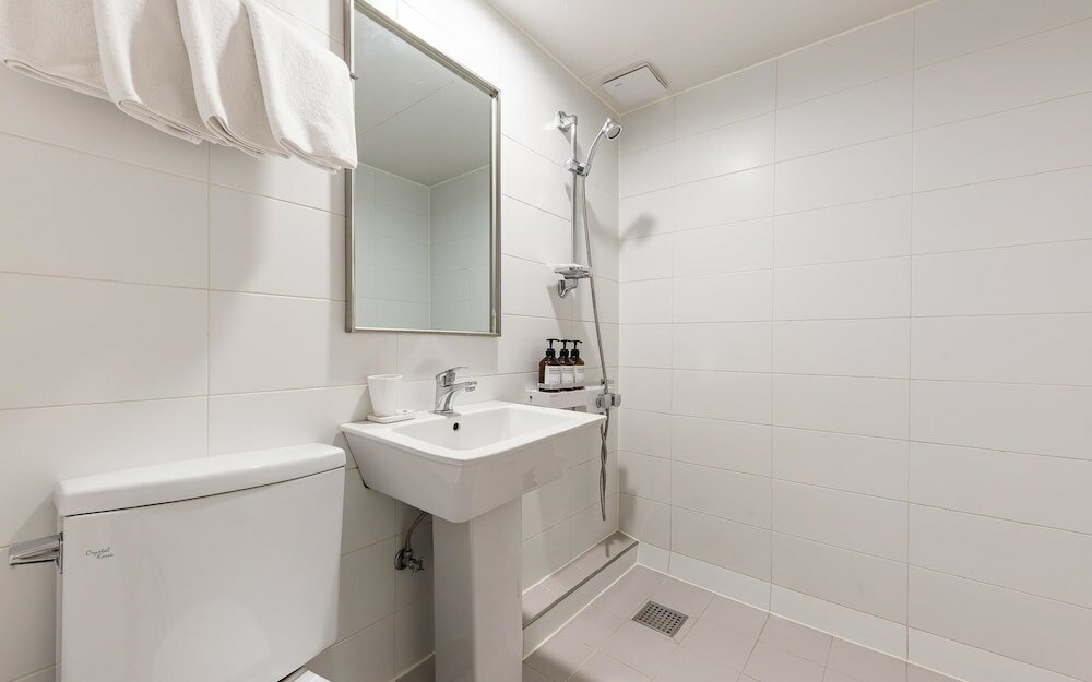 Фото Daejeon Yongjeon Hotel Ben