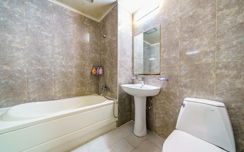 Фото Pyeongchon Coa and 2060