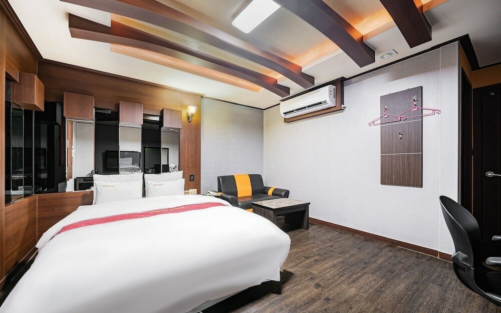 Фото Suwon Herb Motel