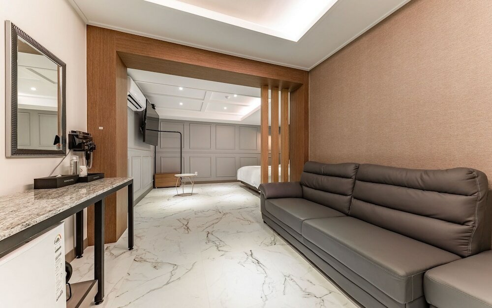 Фото Daejeon Yongjeon Momo