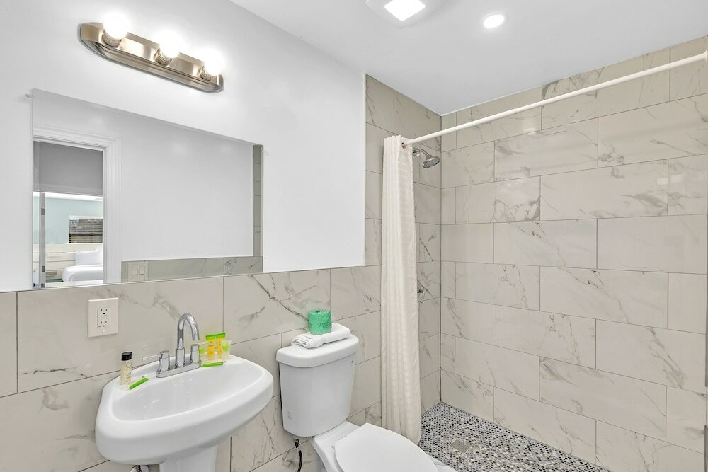 Фото Neptune Oceanfront Rentals