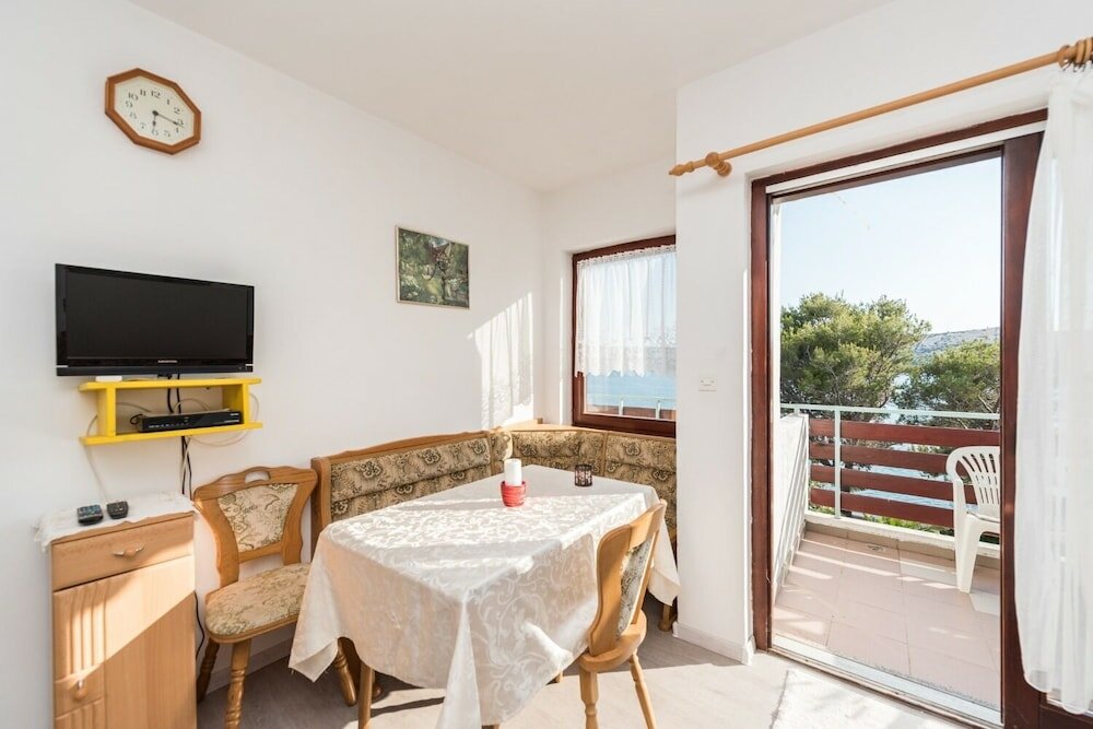 Фото Jadra - 28 m From Beach - A4