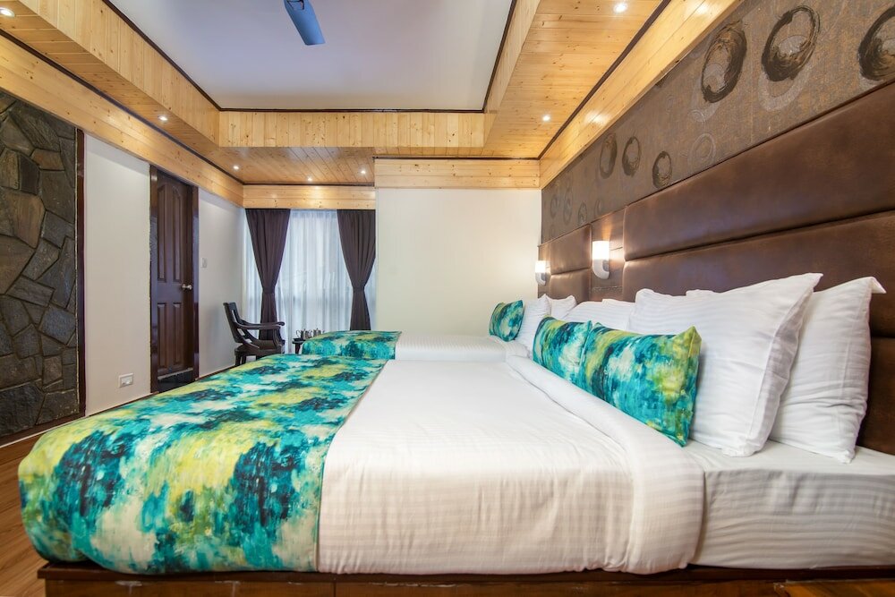 Фото Sumi Queen's Yard Rink Mall Darjeeling