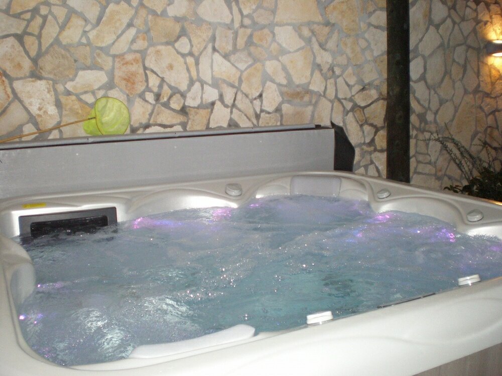 Фото Dino - Apartments With hot tub - A2