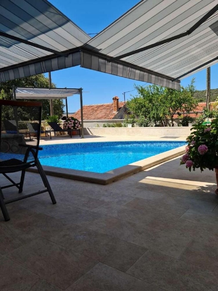 Фото Ivica - 100m From the sea - A5