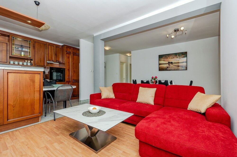 Фото Apartments Mrs Brightside