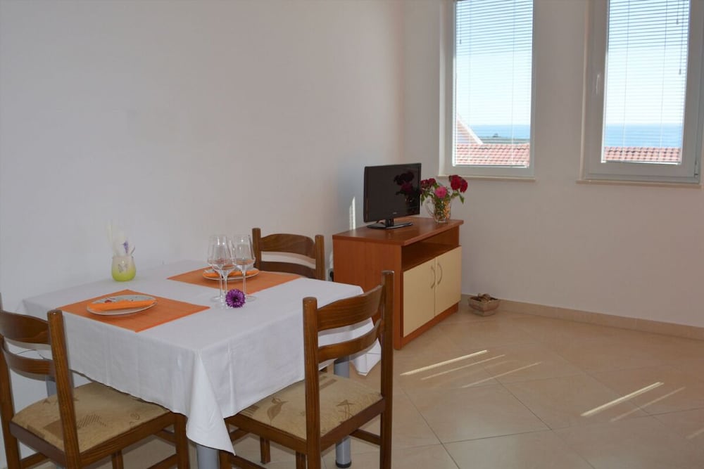 Фото Floral Apartments Pende