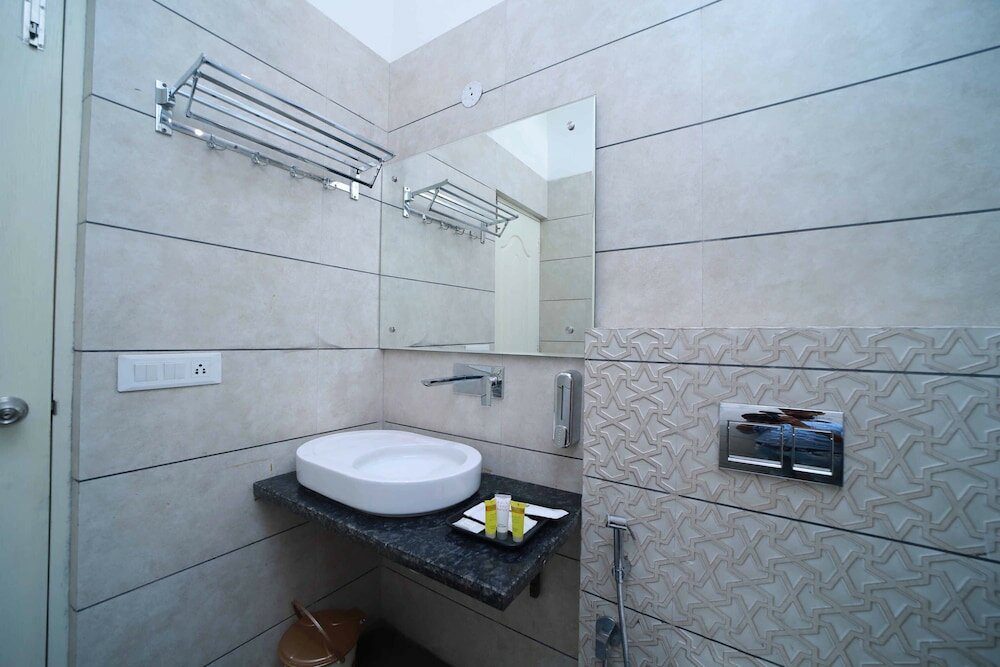 Фото Dewdrop Shankh