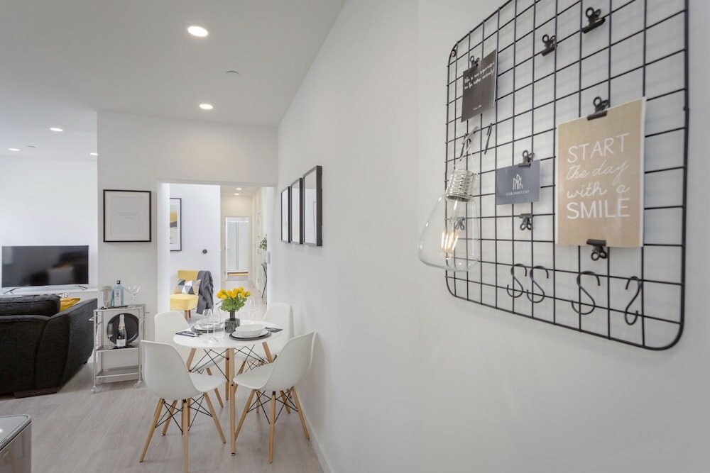 Фото Luxury Serviced Apartments Stevenage, Hertfordshire