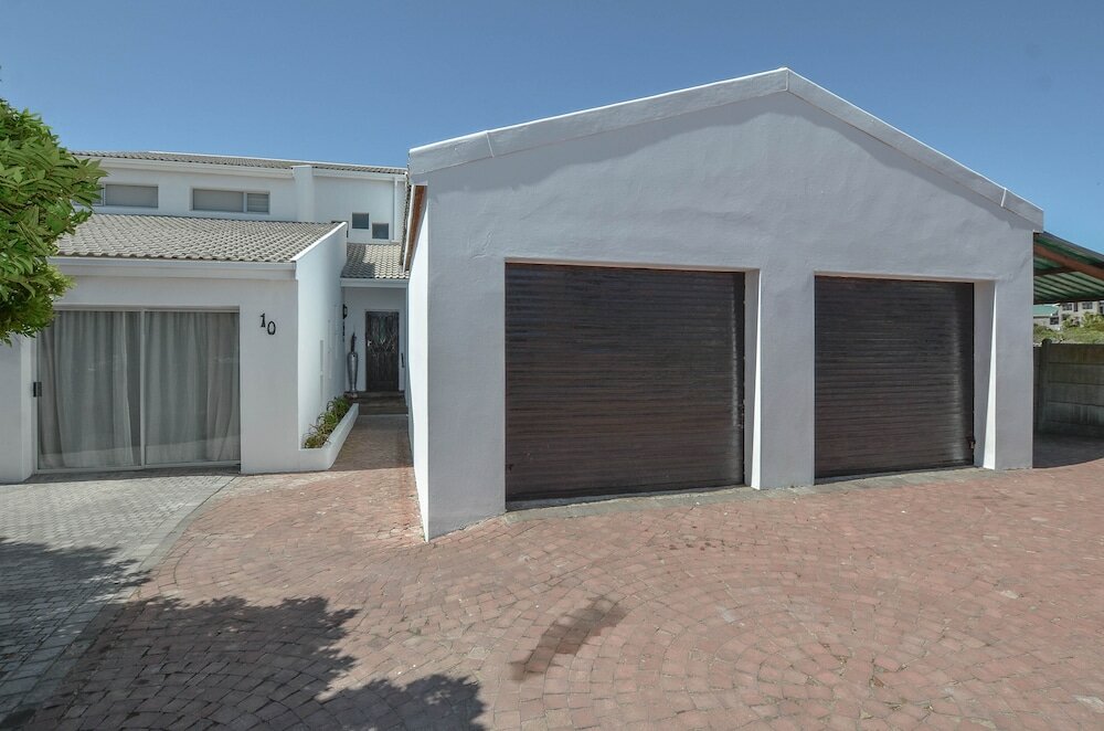 Фото The Happy Cactus