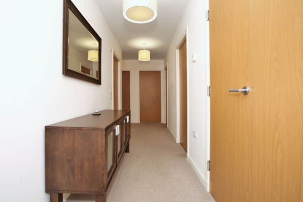 Фото Bright 3 bed Inverurie Home Near Ury Riverside Park