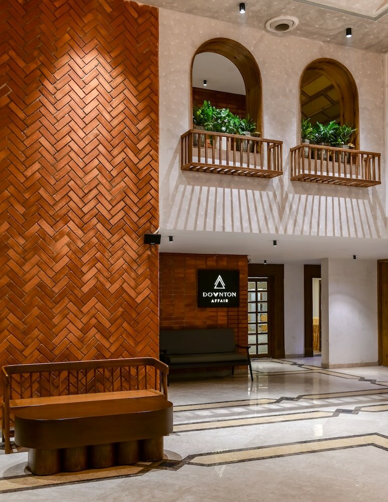 Фото Downton Hotel