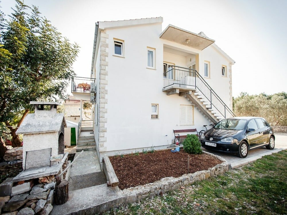 Фото Apartments Irene's Place