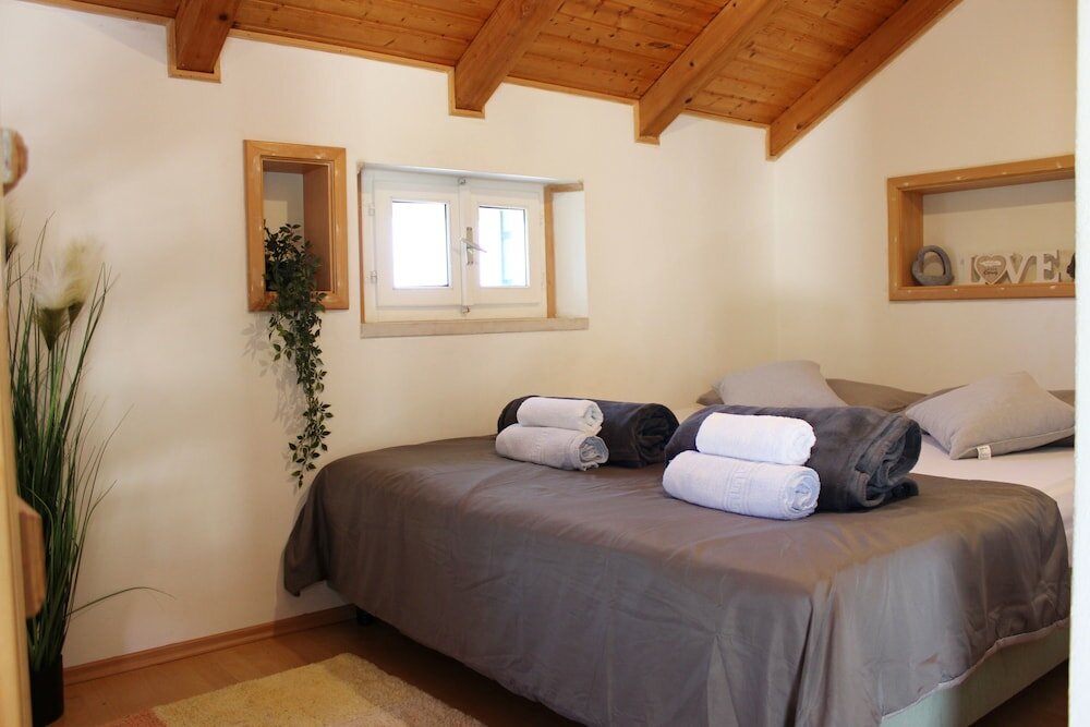 Фото Robinson House Dubrova