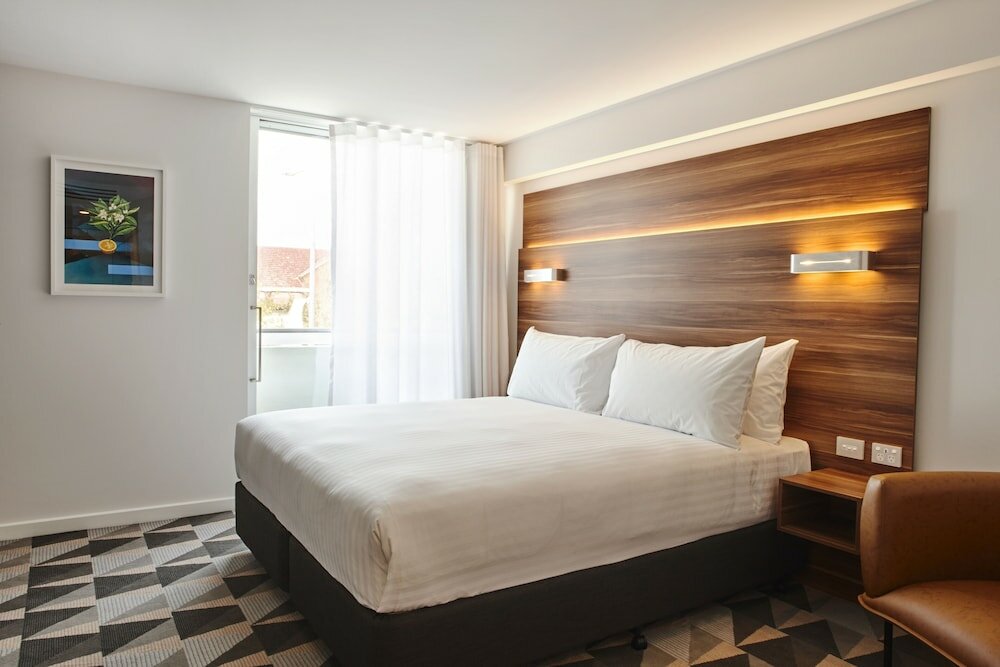 Фото The Gem Hotel