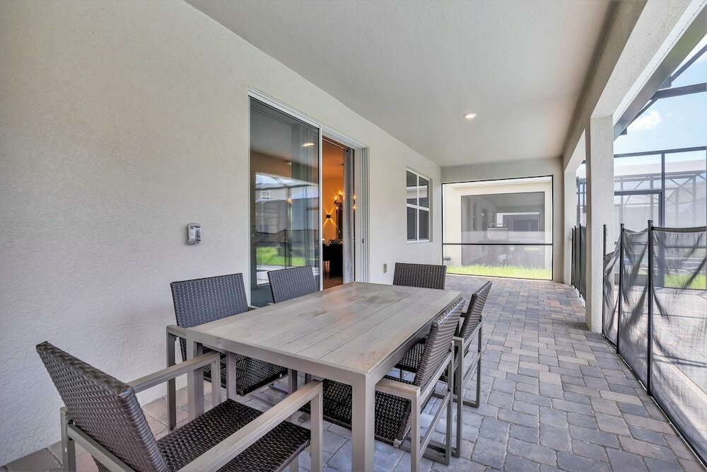 Фото 4530 Narrative Ln