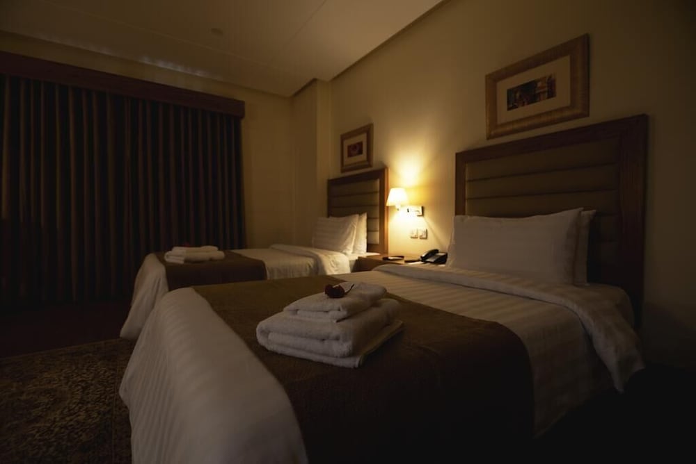 Фото Отель One Tariq Road