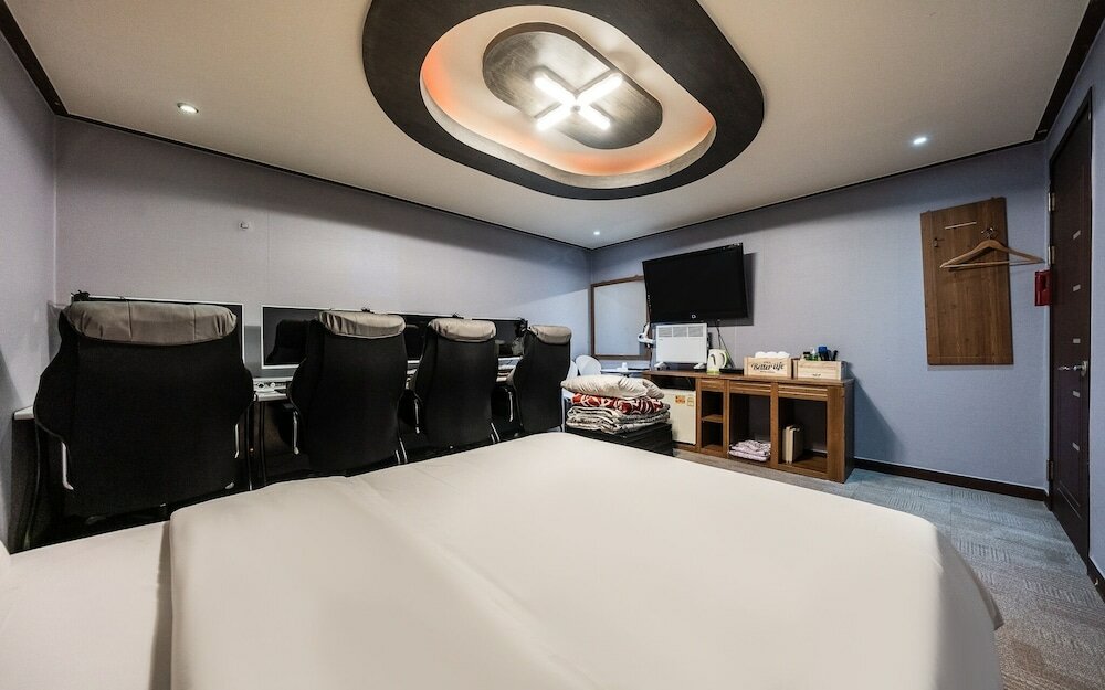 Фото Incheon Black Hole