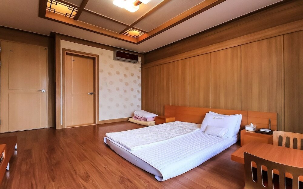 Фото Pohang Yeongildae N-beach