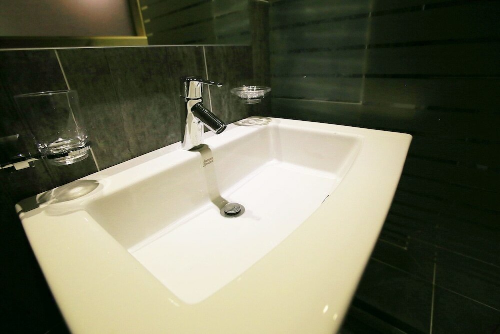 Фото Suwon City Hall Station Rose