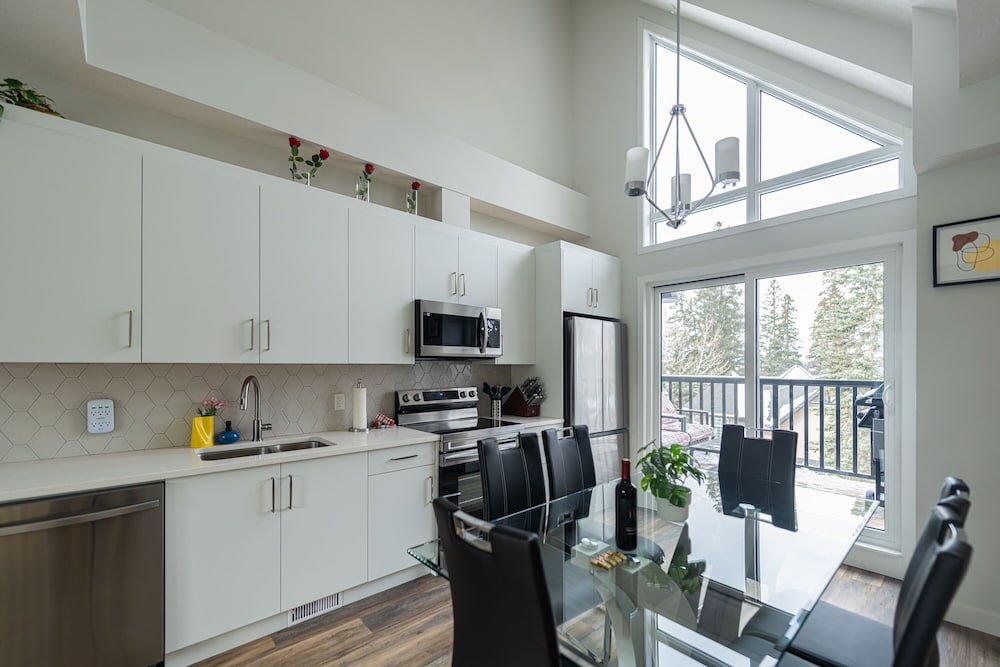 Фото 2 Bedroom Suite for Larger Group