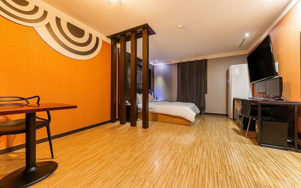 Фото Suwon Guundong Neo