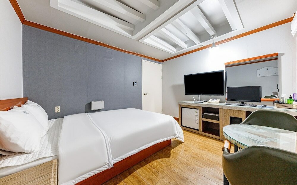 Фото Changwon Masan White