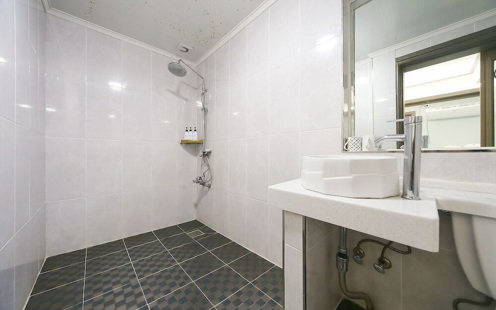 Фото Pohang Daejamdong Business A