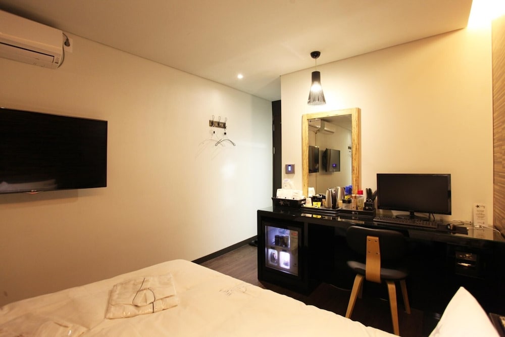 Фото Suwon Station The Byeol