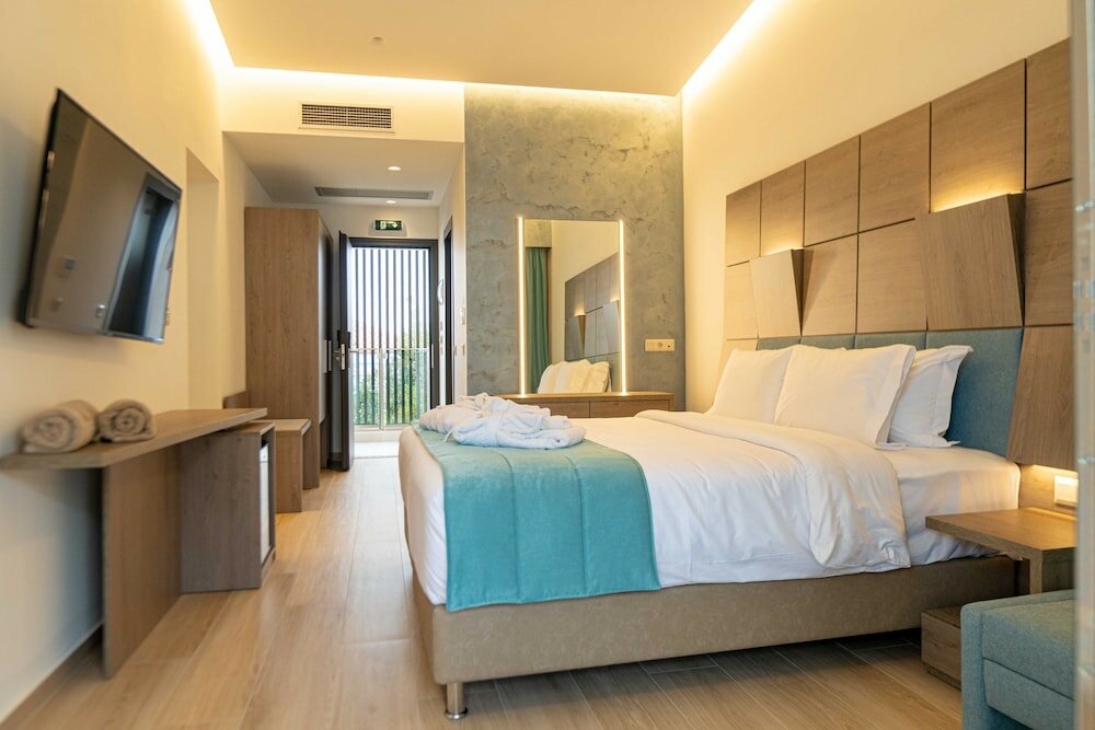 Фото Mirror Hotel