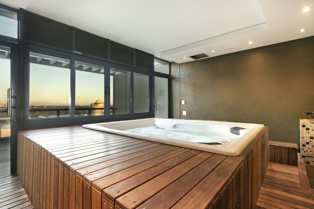 Фото Manhattan Luxury Apartments